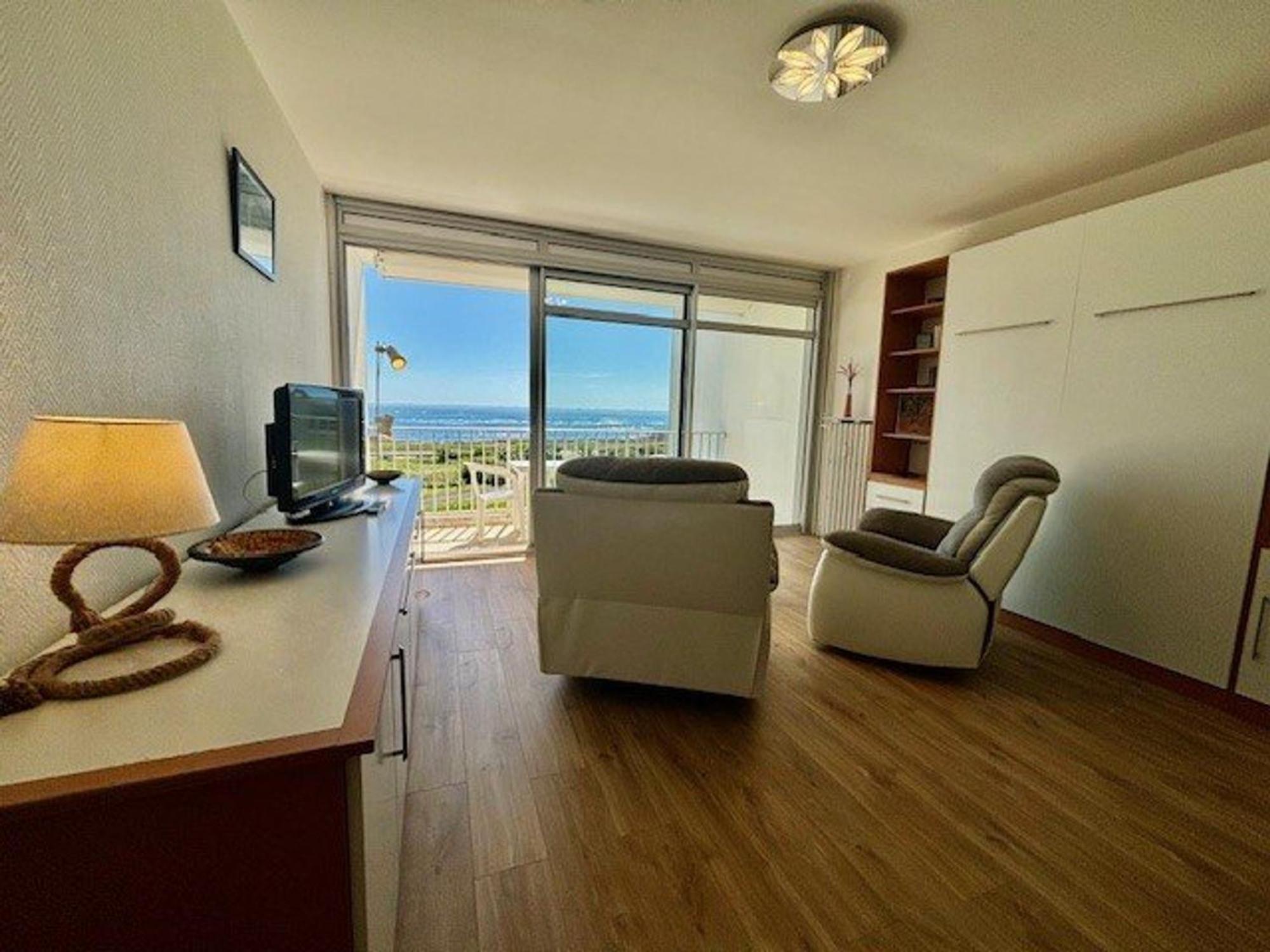 Quiberon: Studio Renove 35M² Avec Balcon, Vue Mer, Parking, Proche Plage Et Thalasso - Fr-1-478-56 Appartement Buitenkant foto