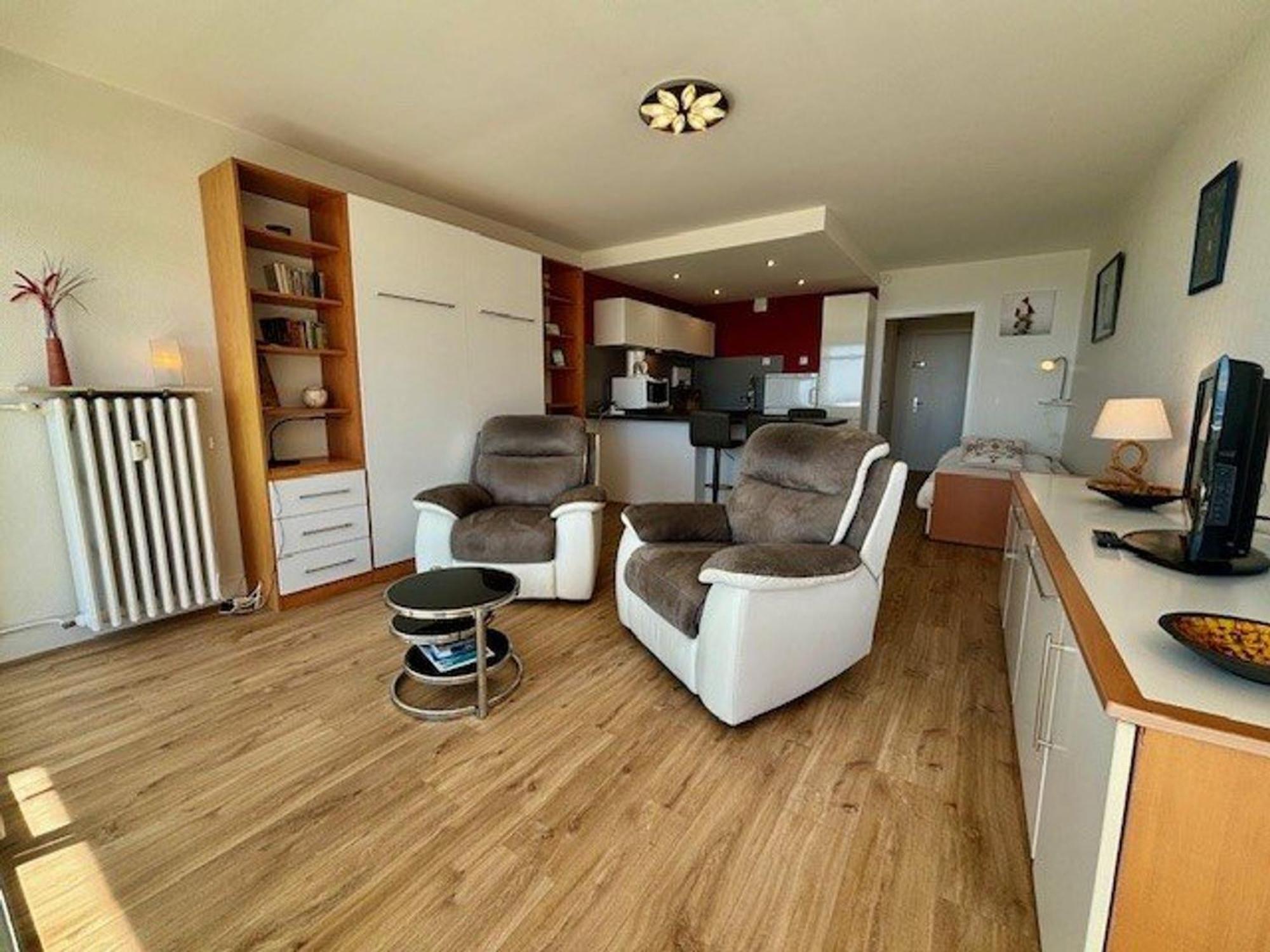 Quiberon: Studio Renove 35M² Avec Balcon, Vue Mer, Parking, Proche Plage Et Thalasso - Fr-1-478-56 Appartement Buitenkant foto